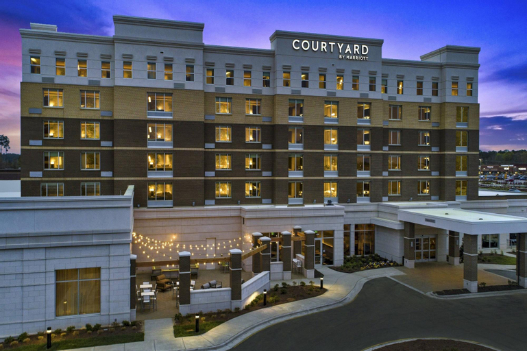 Courtyard by Marriott Raleigh Cary/Parkside Town Commons, Wake