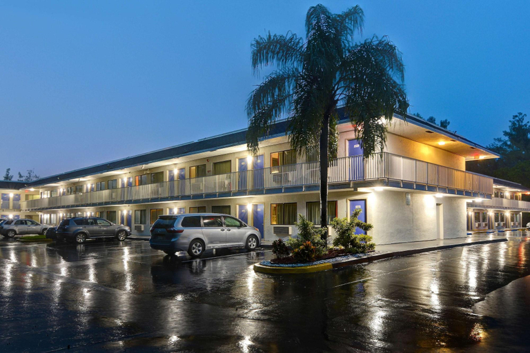 Exterior & Views 2, Motel 6 Dania Beach, Broward
