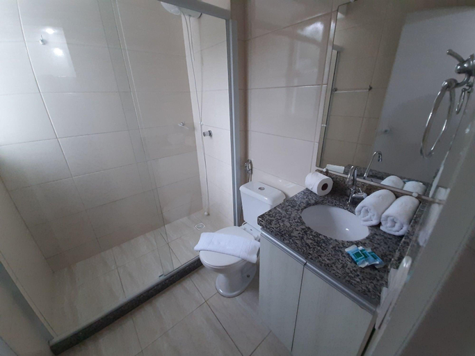 Bathroom 5, Caravaggio Praia Hotel, Florianopolis