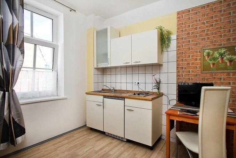 Public Area 5, Hotel Neun 3/4, Celle