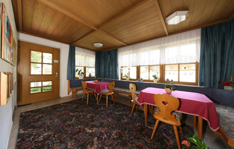 Public Area, Pension Tirol, Landeck