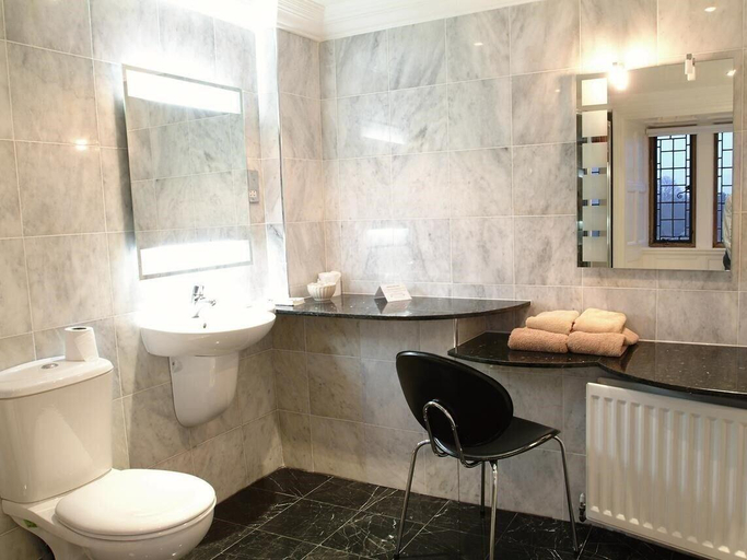 Bathroom 4, Dalston Hall Hotel, Cumbria