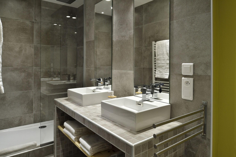 Bathroom 5, Artemisia Boutique Hotel, Corse-du-Sud
