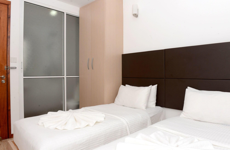 Bedroom 3, Express Inn, Malé