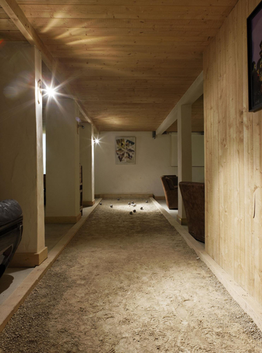 Public Area 2, Flocons De Sel, Haute-Savoie
