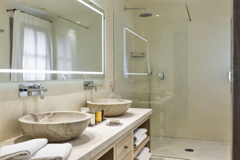 Bathroom 5, Hotel Li Finistreddi, Olbia-Tempio
