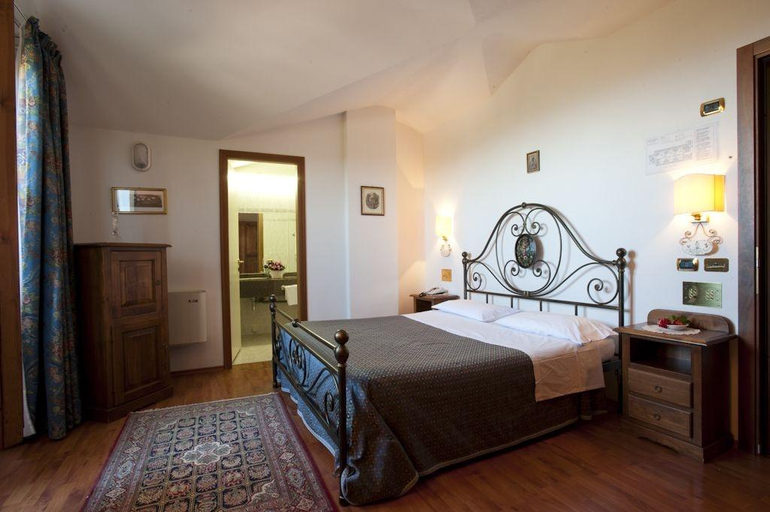 Bedroom 3, La Lanterna, Siena