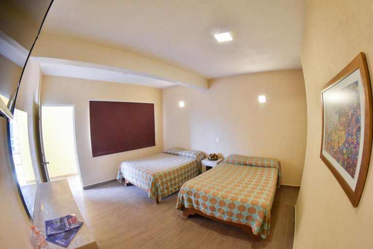 Bedroom 3, Valenciana Midway Inn, Guanajuato