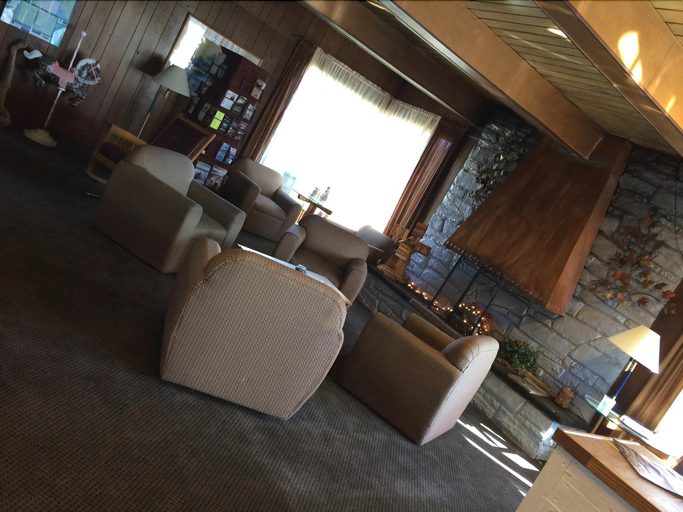 Public Area 2, Blue Coast Inn and Suites, Curry