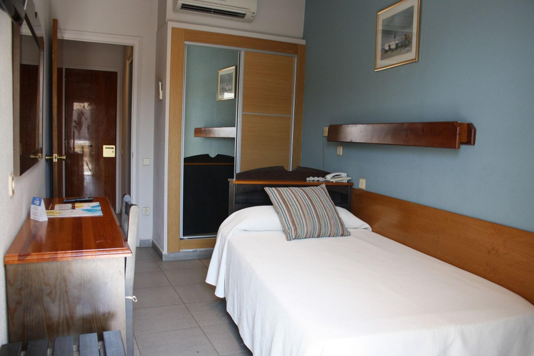 Bedroom 3, S'Agoita, Girona