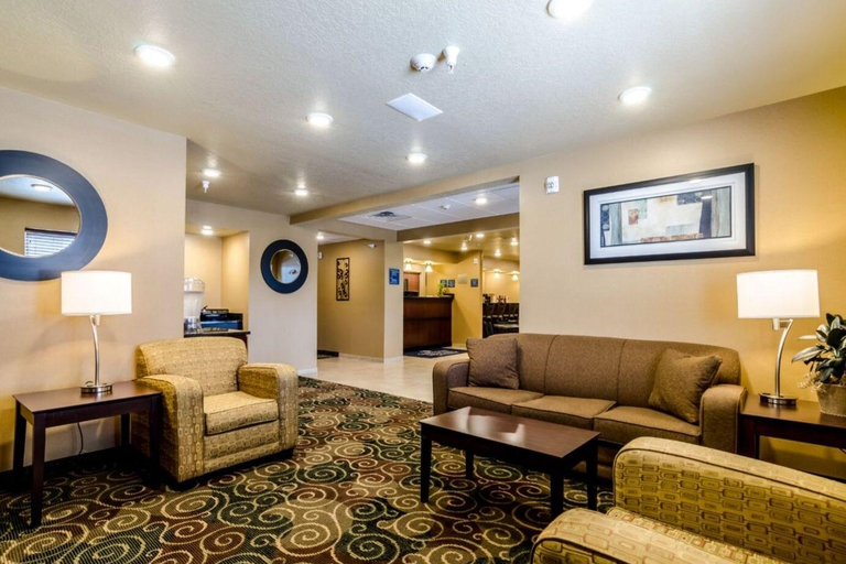 Public Area 2, Cobblestone Inn & Suites - Cambridge, Furnas