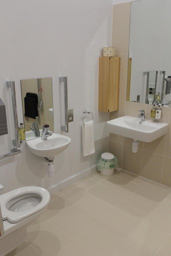 Bathroom 3, The Compasses, Essex