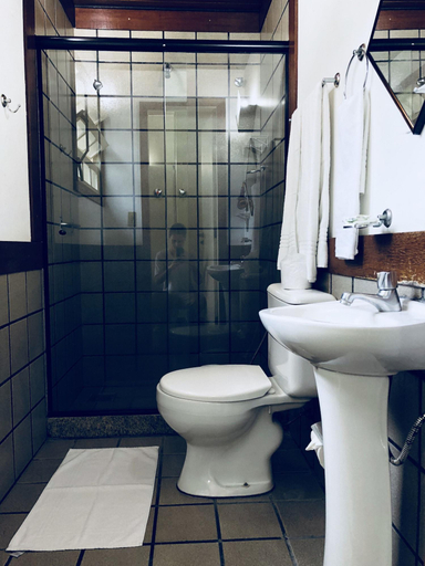 Bathroom 5, Pousada Gênesis, Arraial do Cabo