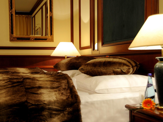 Bedroom 4, Mannis, Schwaz