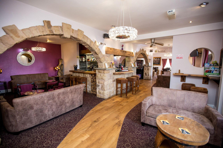 Public Area 2, Twin Oaks Hotel, Derbyshire
