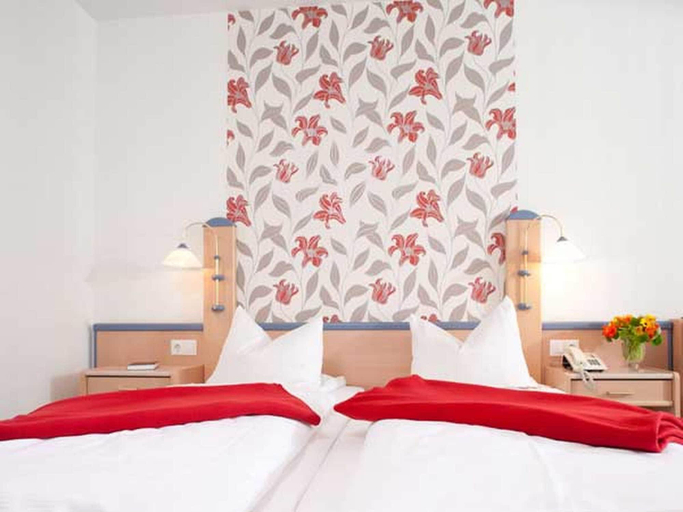 Bedroom 5, Behringers, Forchheim