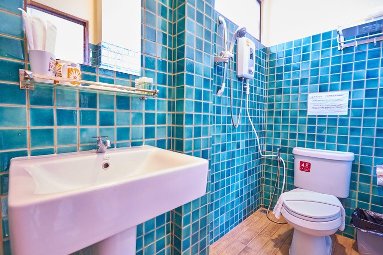 Bathroom 4, HueanKhamHom Resort, Muang Chiang Mai