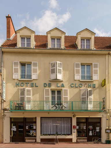 Exterior & Views, De la Cloche, Marne