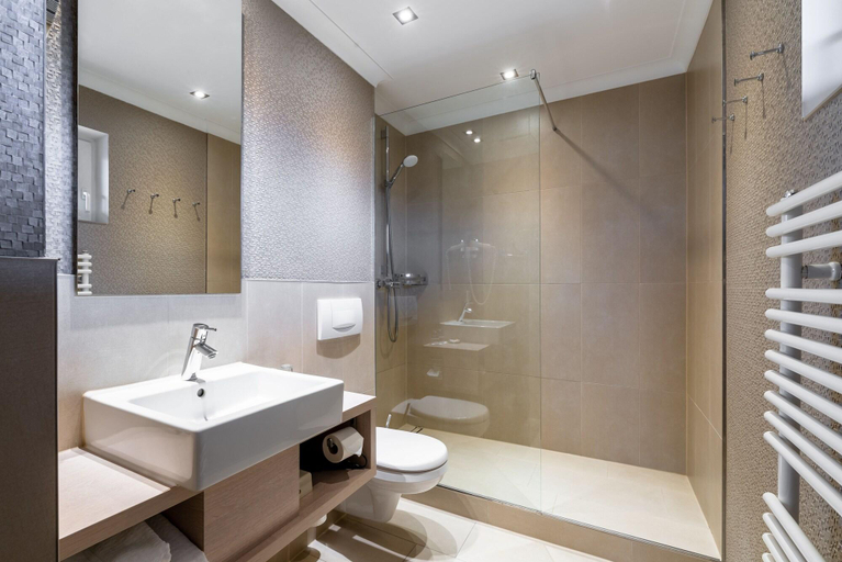 Bathroom 4, Thomas, Nordfriesland