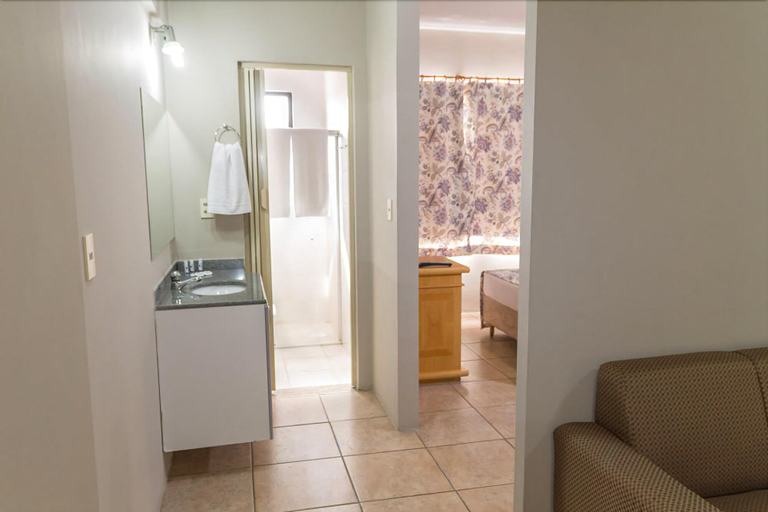 Bathroom 4, Maria Quitéria Hotel e Flat, Feira de Santana