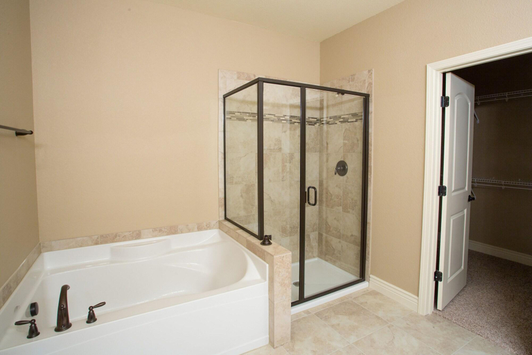 Bathroom, The Lodge at Old Kinderhook Golf Resort, Camden