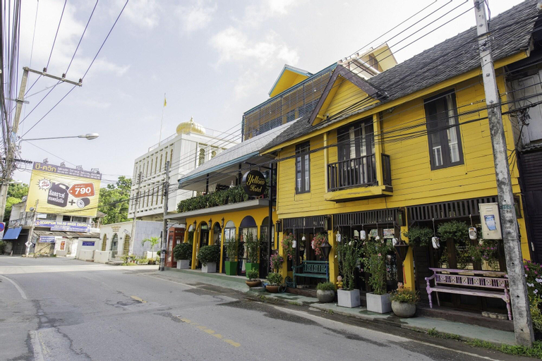 Yellow Lamoon, Muang Chiang Mai