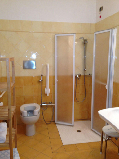 Bedroom 18