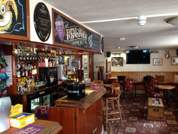 Food & Drinks 5, King's Arms, Cornwall