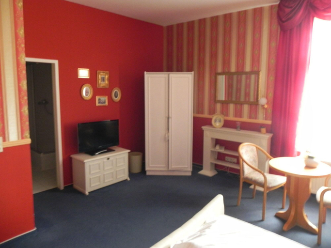 Bedroom 3, Hotel Restaurant zur Eldenburg, Ludwigslust-Parchim