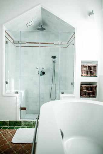 Bathroom 5, La Bastide de Moustiers, Alpes-de-Haute-Provence
