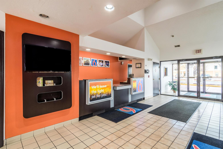 Public Area 3, Motel 6 Harvey, IL, Cook