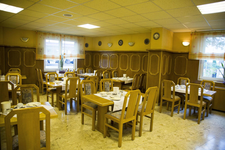 Food & Drinks 5, Hotel Stadt Peine, Peine