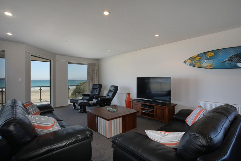 Public Area 2, Curio Bay Salt House Motel, Southland