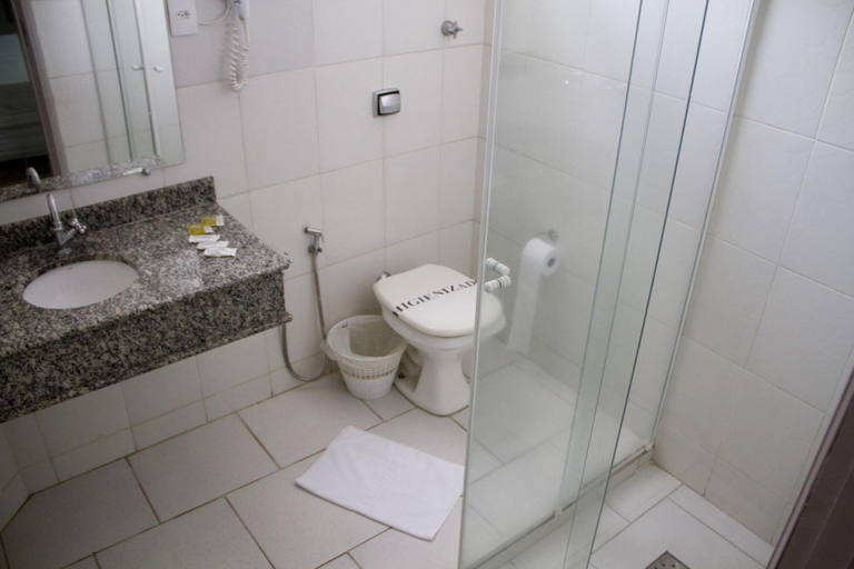 Bathroom 4, Presidente Hotel - Passos, Passos