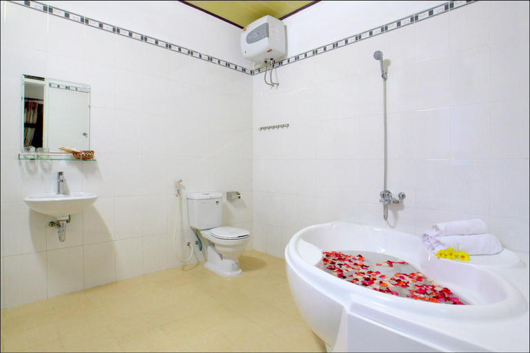 Bathroom 4, Nature Homestay Hoi An, Da Nang
