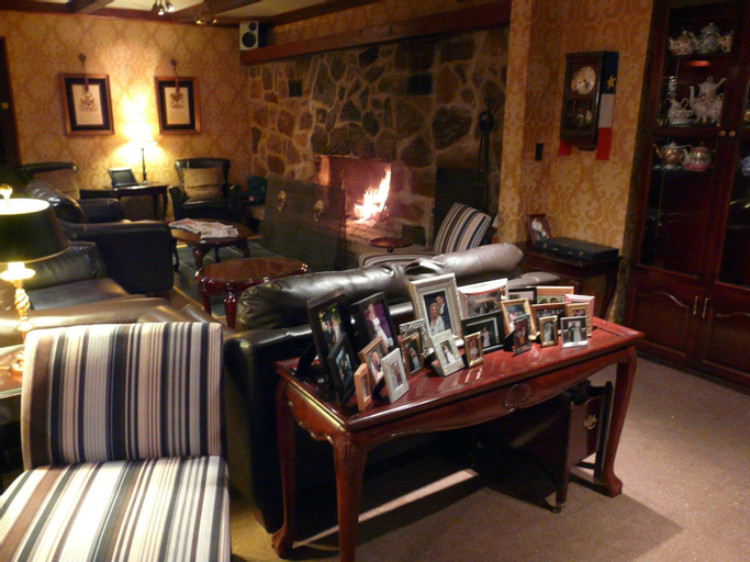 Public Area 4, Auberge des Gallant, Vaudreuil-Soulanges