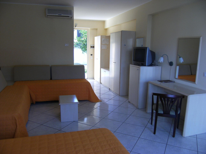 Bedroom 3, Kings House Hotel Resort, Catania