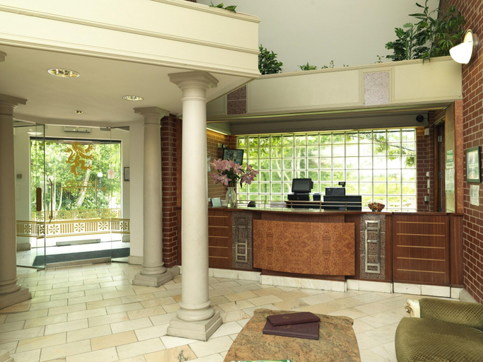 Public Area 3, The Royal Toby Hotel, Rochdale