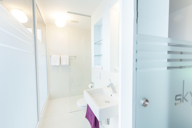 Bathroom, Sky Motel, Rheintal