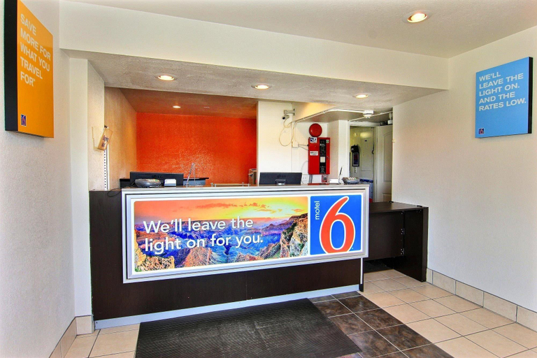 Public Area 2, Motel 6 Kingsville, TX, Kleberg