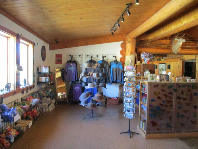 Public Area 3, Yellowstone Valley Inn, Park