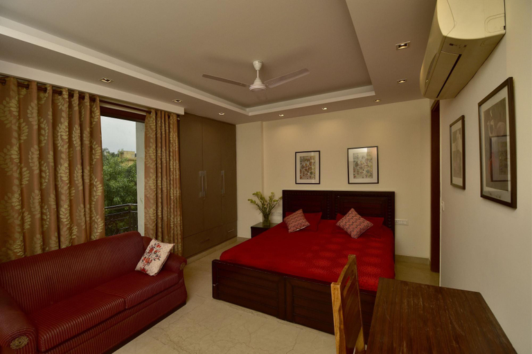Bedroom 2, Woodpecker Apartments, Delhi