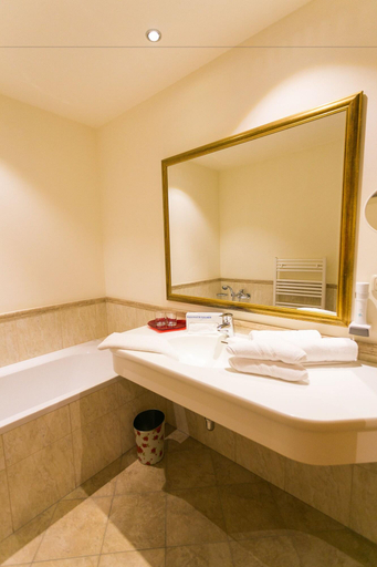 Bathroom 4, Ferner's Rosenhof, Murau