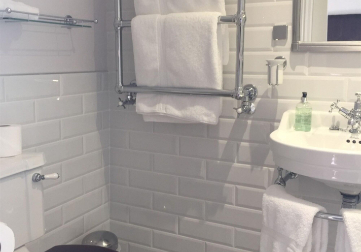 Bathroom 4, Camilla House - Guest house, Cornwall