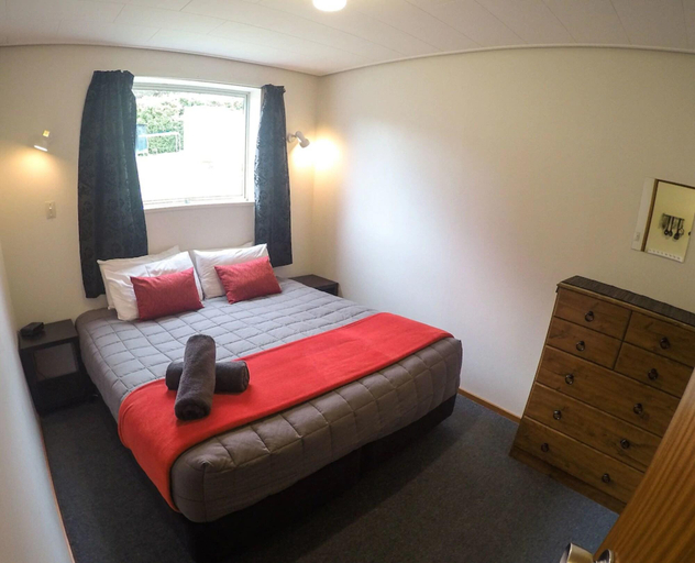 Bedroom 3, Mt Aspiring Holiday Park, Queenstown-Lakes