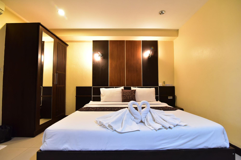 Bedroom 3, Climax Hotel, Pattaya