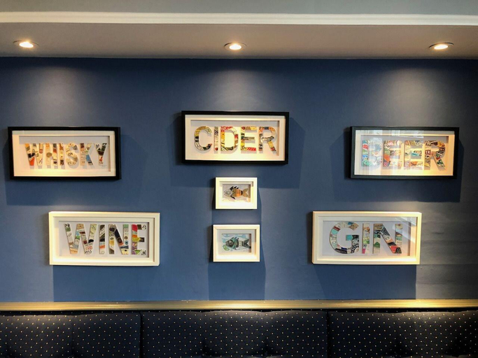 Public Area 2, Manor Hotel, Devon