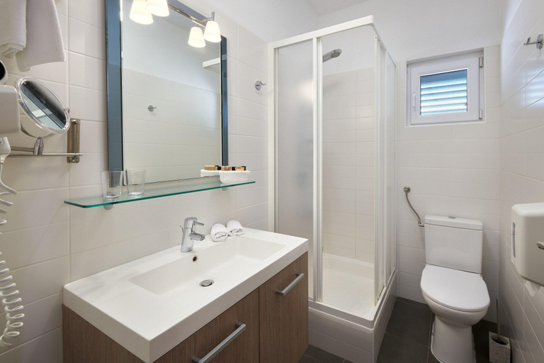 Bathroom 5, Fortuna, Hvar
