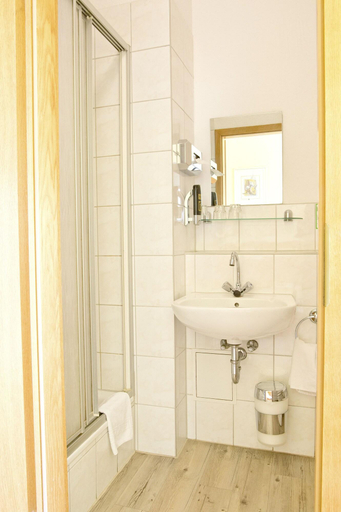 Bathroom 5, Hotel Thüringer Hof, Jena