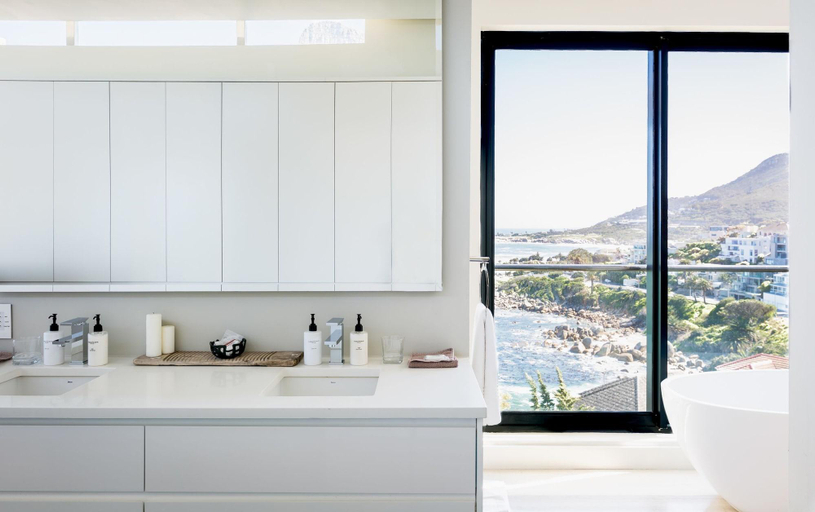 Bedroom 4, Living Hotel Lion´s Eye, City of Cape Town